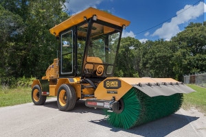 Self Propelled Sweeper SCM 400
