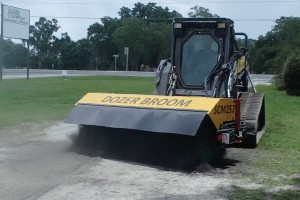 SCM 257 - Dozer Broom